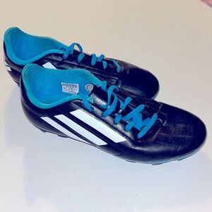 Adidas soccer cleats. Men’s size 5.5.